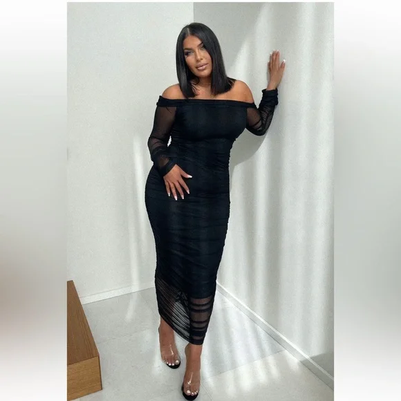 Fashion Nova | Dresses | Top Trend Ruched Maxi Dress Black | Poshmark